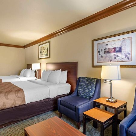 Quality Inn & Suites Denver Airport - Gateway Park Aurora Ngoại thất bức ảnh