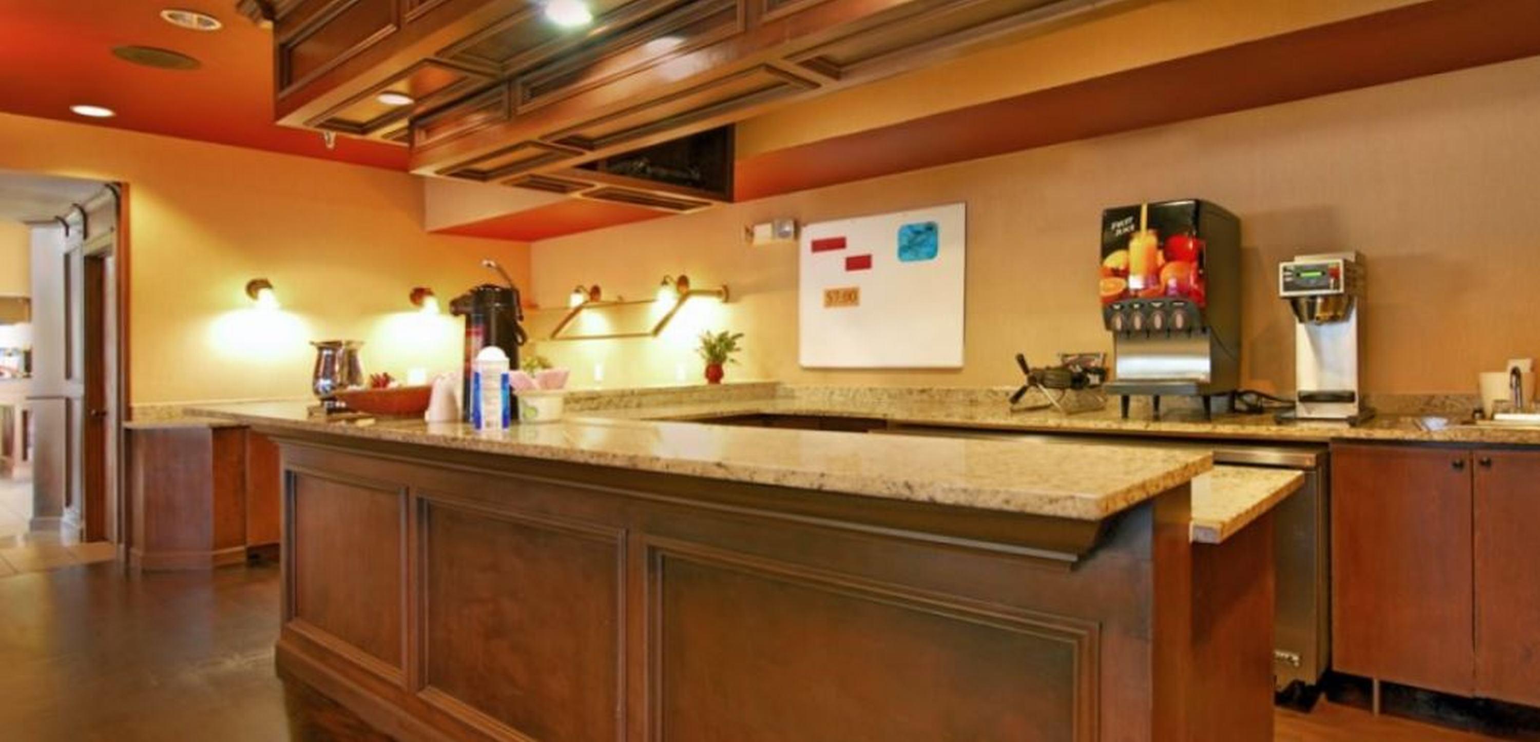 Quality Inn & Suites Denver Airport - Gateway Park Aurora Ngoại thất bức ảnh