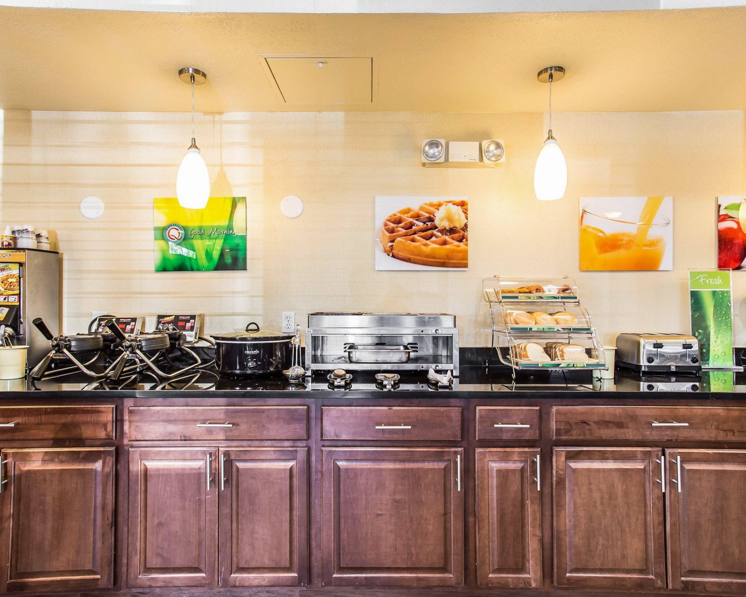 Quality Inn & Suites Denver Airport - Gateway Park Aurora Ngoại thất bức ảnh
