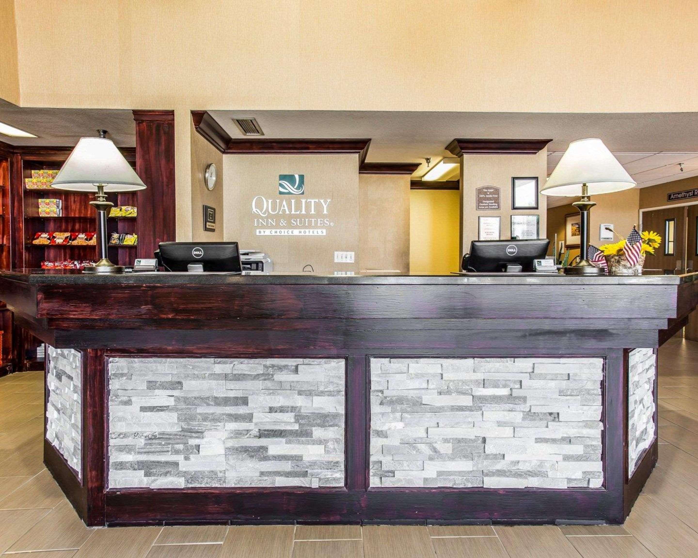 Quality Inn & Suites Denver Airport - Gateway Park Aurora Ngoại thất bức ảnh