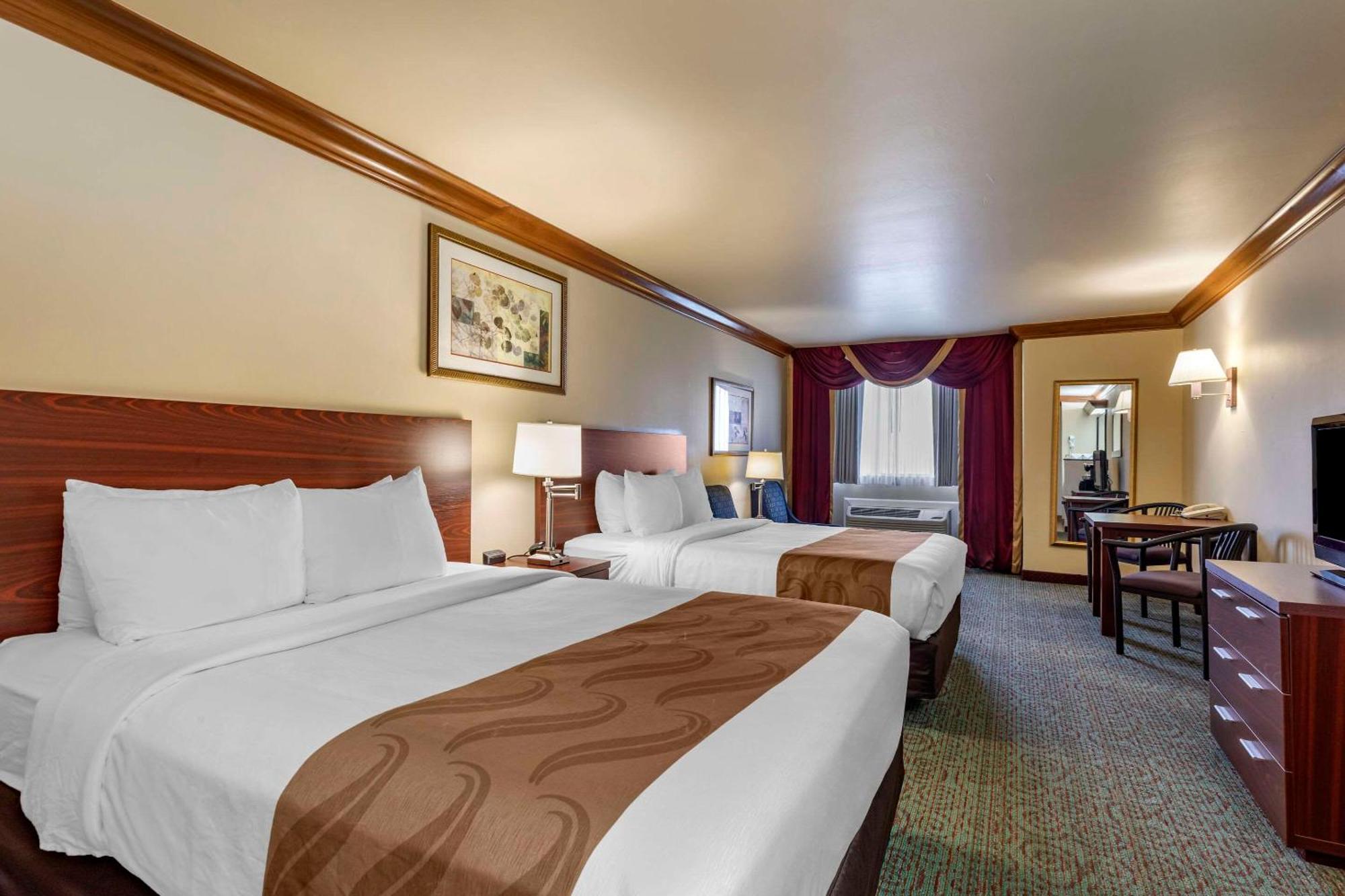 Quality Inn & Suites Denver Airport - Gateway Park Aurora Ngoại thất bức ảnh